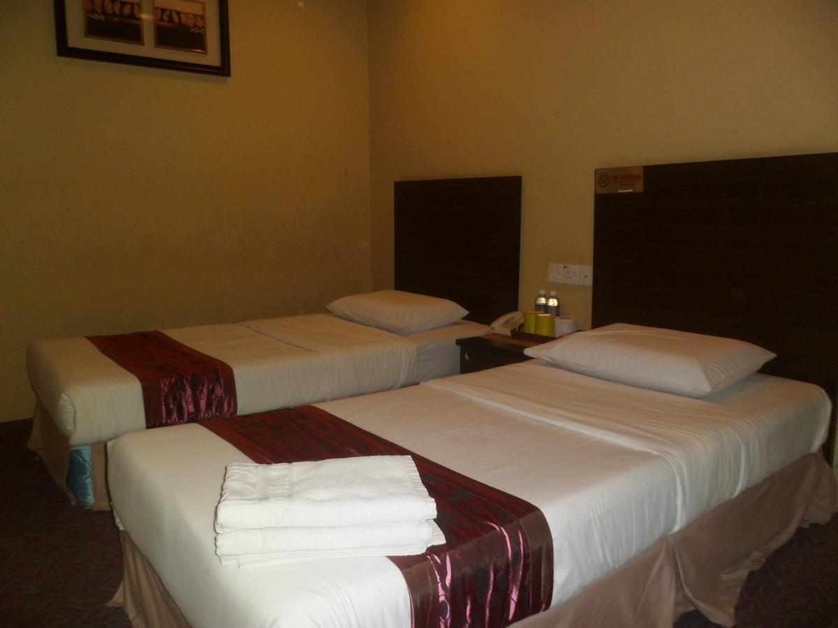 Perdana Hotel Labuan Luaran gambar
