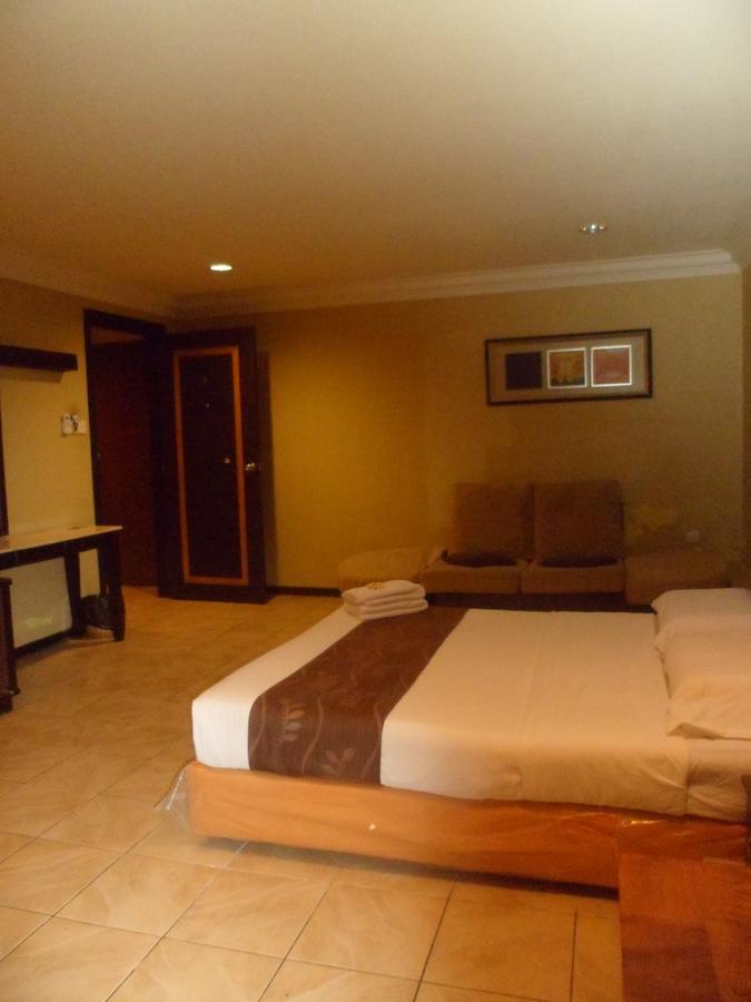 Perdana Hotel Labuan Luaran gambar