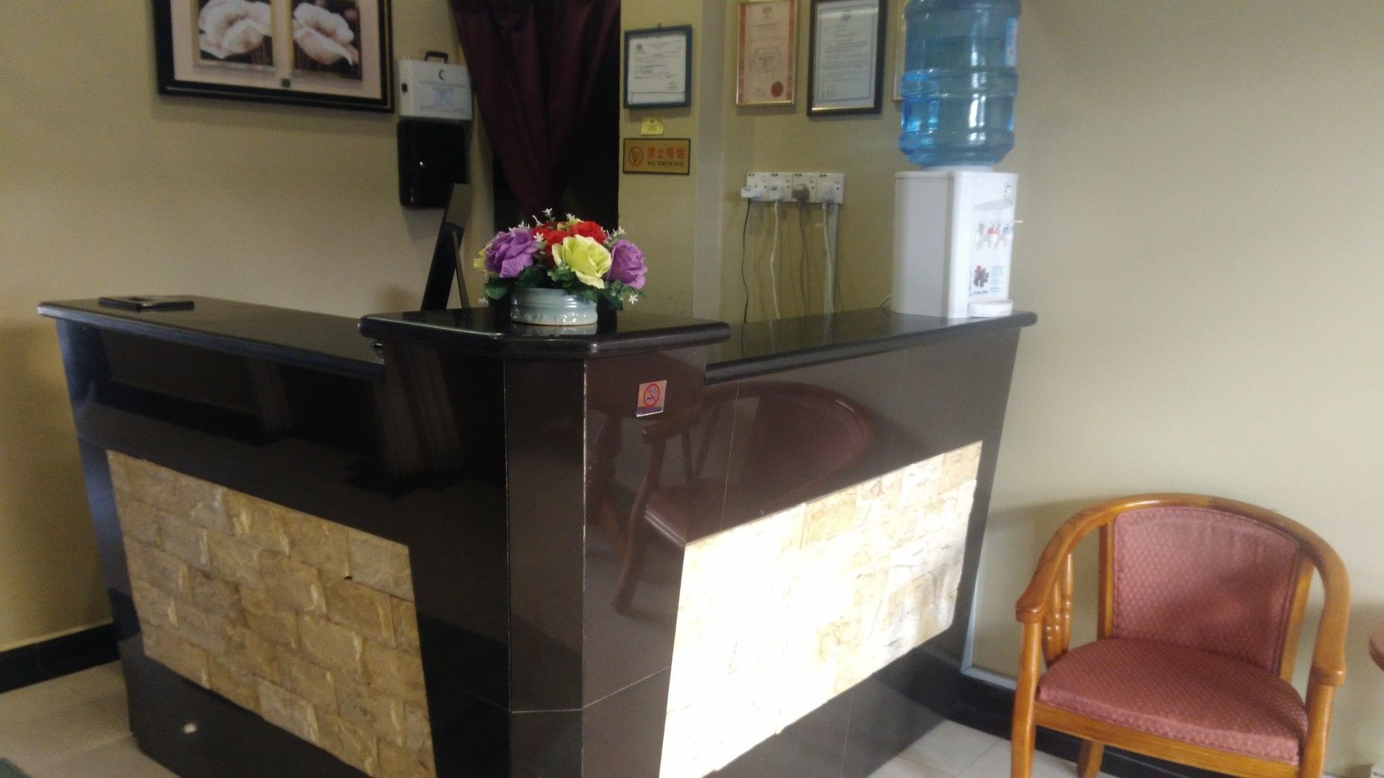 Perdana Hotel Labuan Luaran gambar